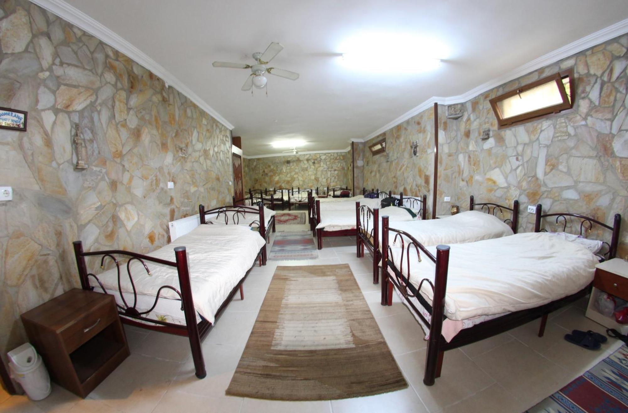 סלצ'וק Boomerang Guest House מראה חיצוני תמונה