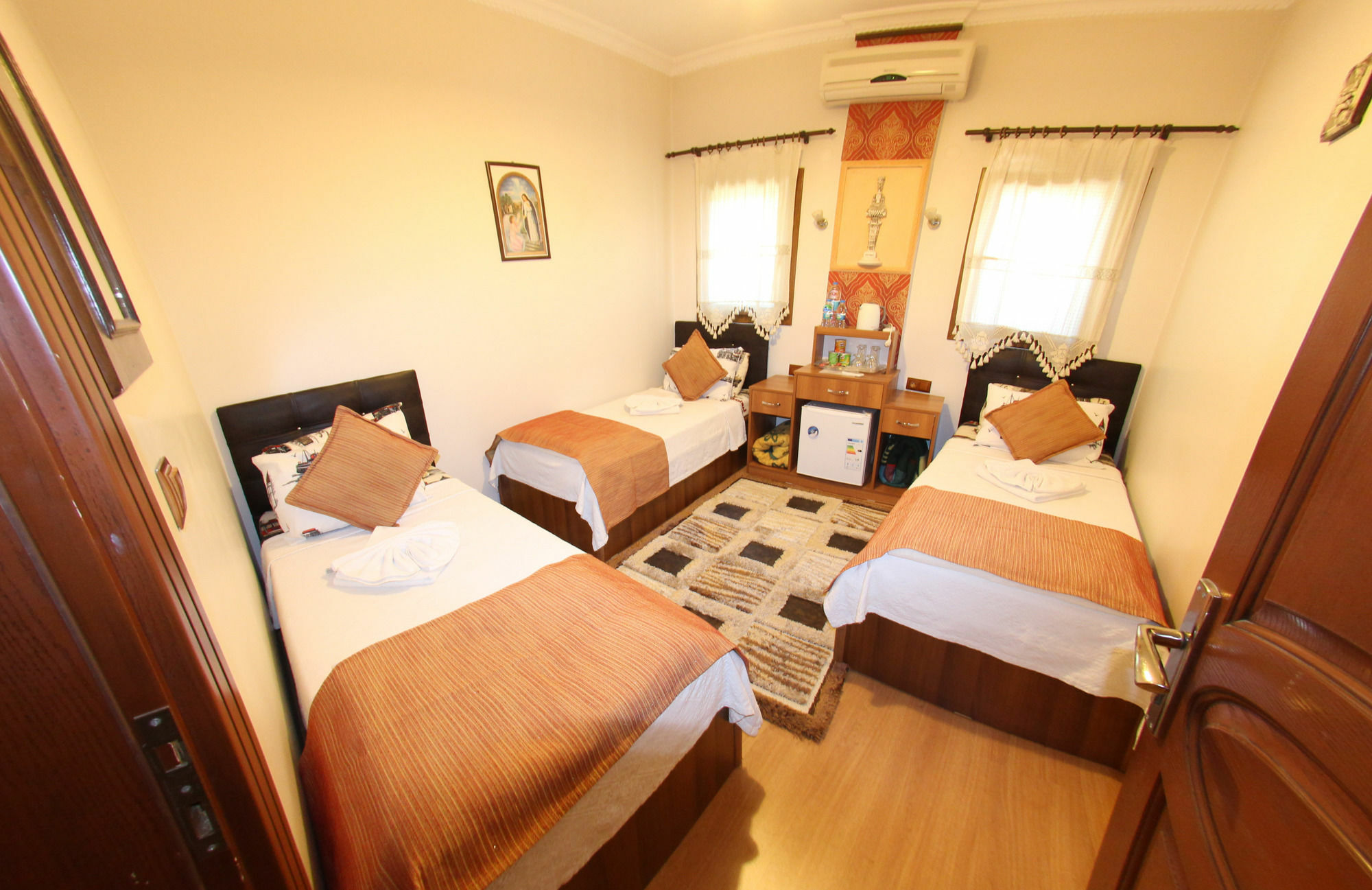 סלצ'וק Boomerang Guest House מראה חיצוני תמונה